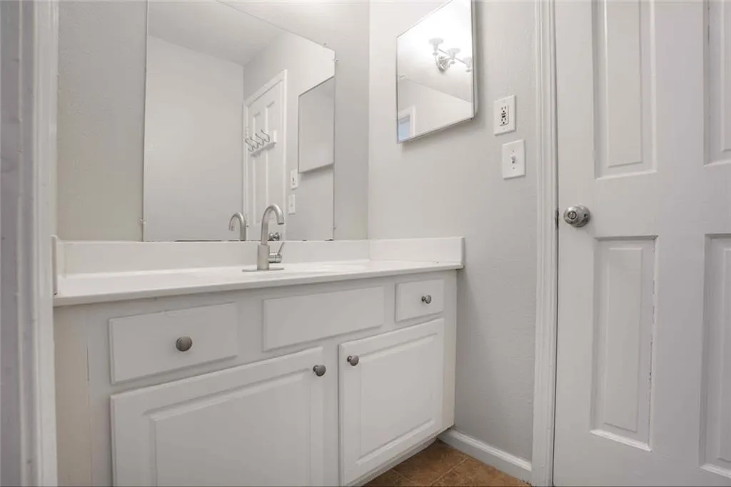 1101 Collier Road Nw Unit D6, Atlanta, Georgia 30318, 2 Bedrooms Bedrooms, ,1 BathroomBathrooms,Residential,For Sale,1101 Collier Road Nw Unit D6,7656295 1101 Collier Road Nw Unit D6, Atlanta, Georgia 30318, 2 Bedrooms Bedrooms, ,1 BathroomBathrooms,Residential,For Sale,1101 Collier Road Nw Unit D6,7656295
