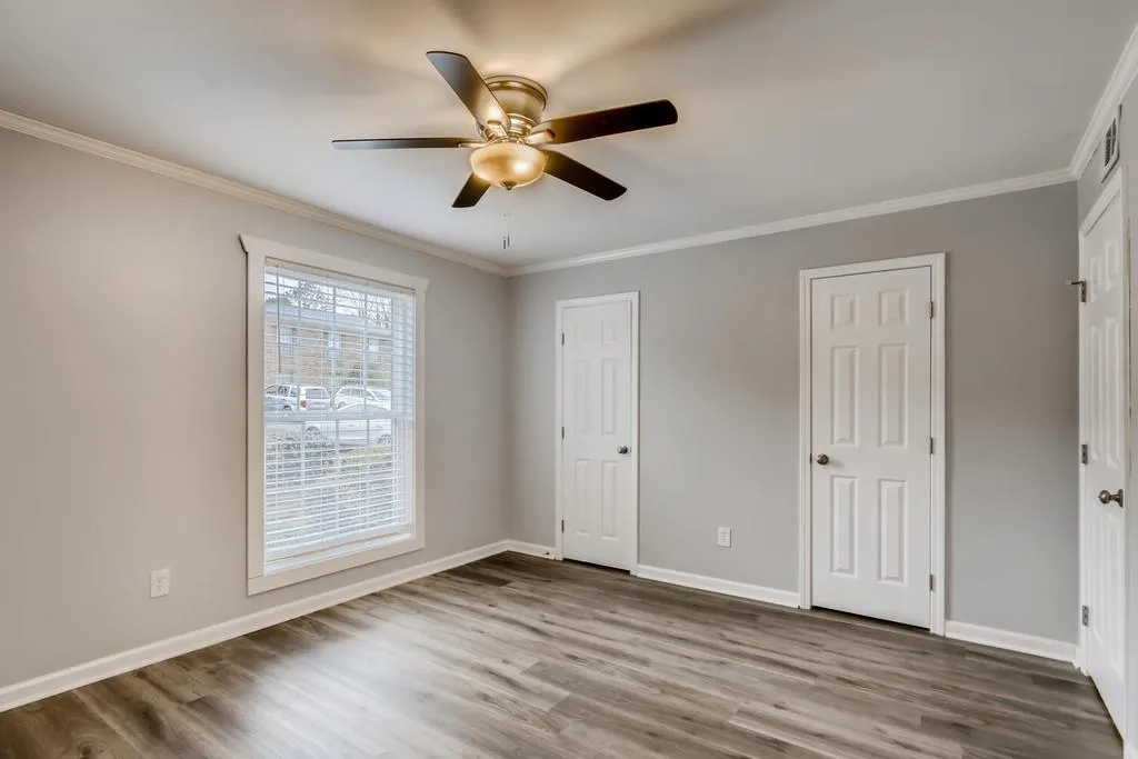 5532 Kingsport Drive, Atlanta, Georgia 30342, 2 Bedrooms Bedrooms, ,1 BathroomBathrooms,Residential,Sold,5532 Kingsport Drive,6822638