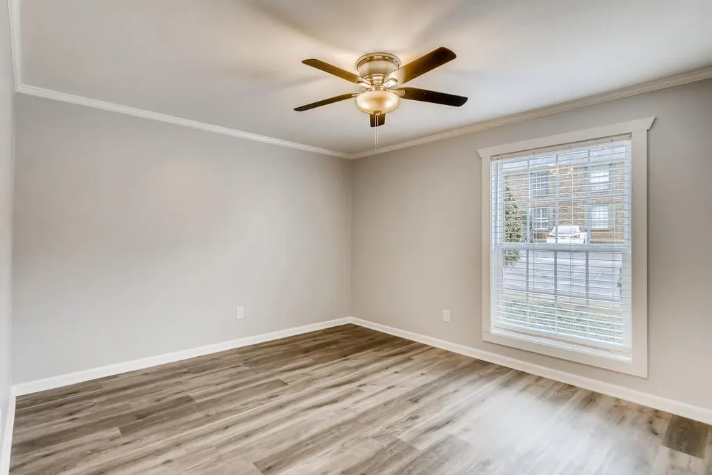 5532 Kingsport Drive, Atlanta, Georgia 30342, 2 Bedrooms Bedrooms, ,1 BathroomBathrooms,Residential,Sold,5532 Kingsport Drive,6822638