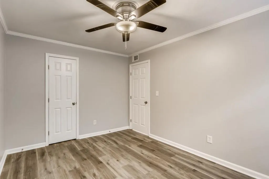 5532 Kingsport Drive, Atlanta, Georgia 30342, 2 Bedrooms Bedrooms, ,1 BathroomBathrooms,Residential,Sold,5532 Kingsport Drive,6822638