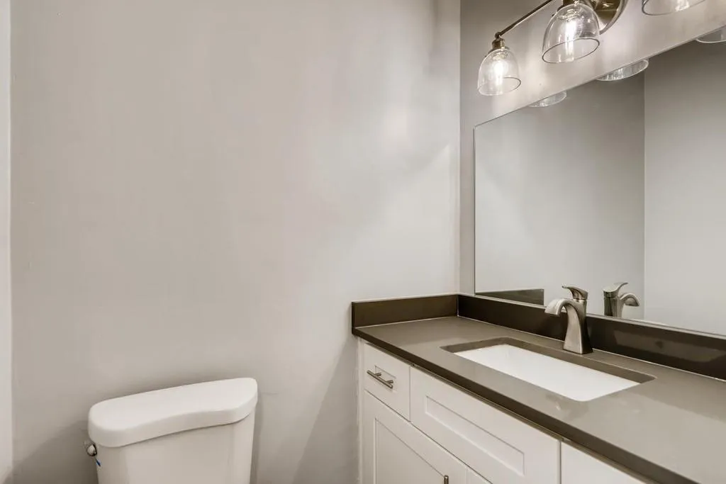 5532 Kingsport Drive, Atlanta, Georgia 30342, 2 Bedrooms Bedrooms, ,1 BathroomBathrooms,Residential,Sold,5532 Kingsport Drive,6822638