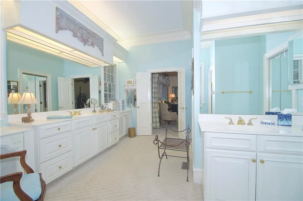 545 River Chase Point, Atlanta, Georgia 30328, 3 Bedrooms Bedrooms, ,3 BathroomsBathrooms,Residential,Sold,545 River Chase Point,6080093