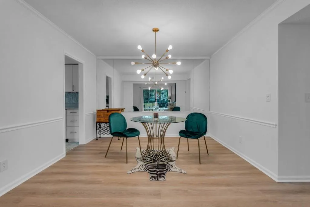 6851 Roswell Road Unit H-31, Sandy Springs, Georgia 30328, 2 Bedrooms Bedrooms, ,2 BathroomsBathrooms,Residential,Sold,6851 Roswell Road Unit H-31,7192278