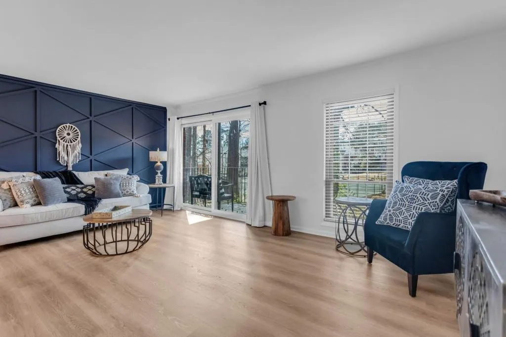 6851 Roswell Road Unit H-31, Sandy Springs, Georgia 30328, 2 Bedrooms Bedrooms, ,2 BathroomsBathrooms,Residential,Sold,6851 Roswell Road Unit H-31,7192278