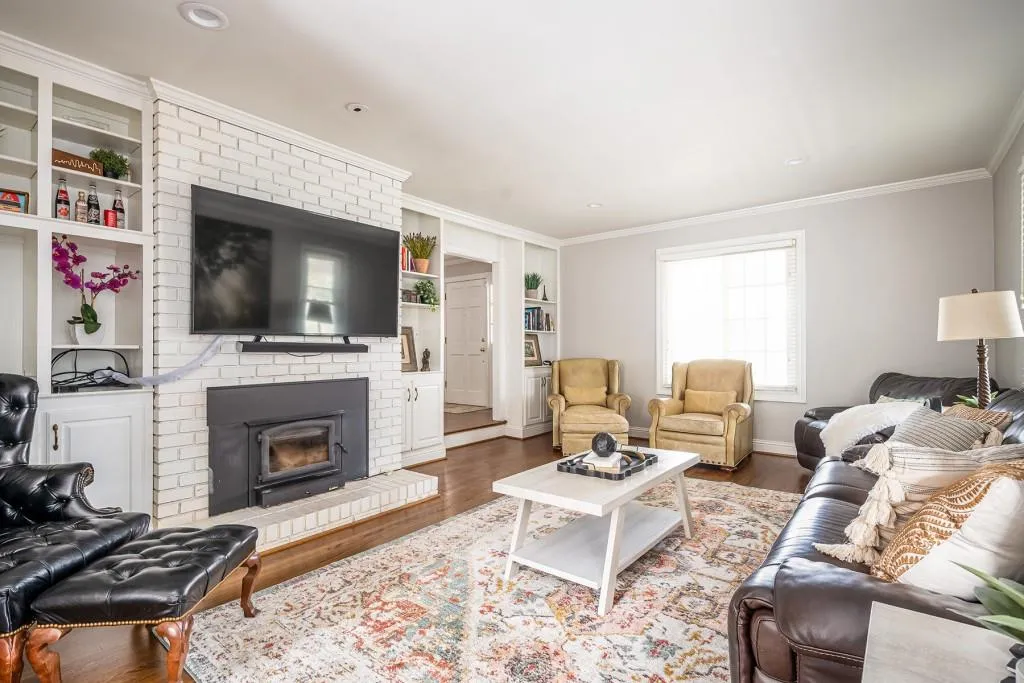 1135 Old Woodbine Road, Atlanta, Georgia 30319, 5 Bedrooms Bedrooms, ,3 BathroomsBathrooms,Residential,Sold,1135 Old Woodbine Road,6995283