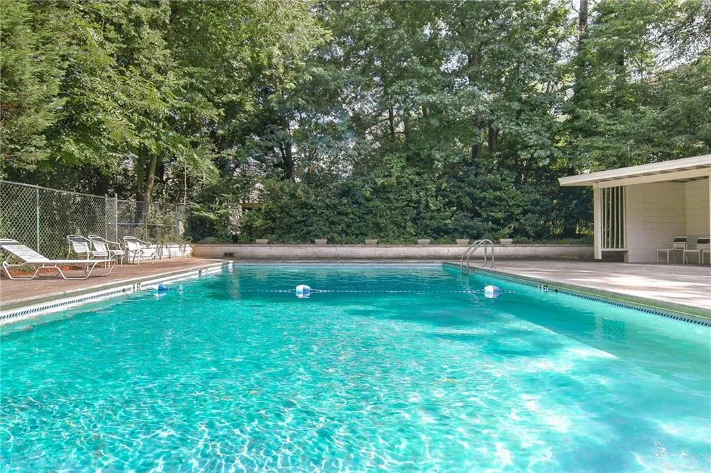 2965 Pharr Court South Nw Unit 503, Atlanta, Georgia 30305, 1 Bedroom Bedrooms, ,1 BathroomBathrooms,Residential,For Sale,2965 Pharr Court South Nw Unit 503,7550812