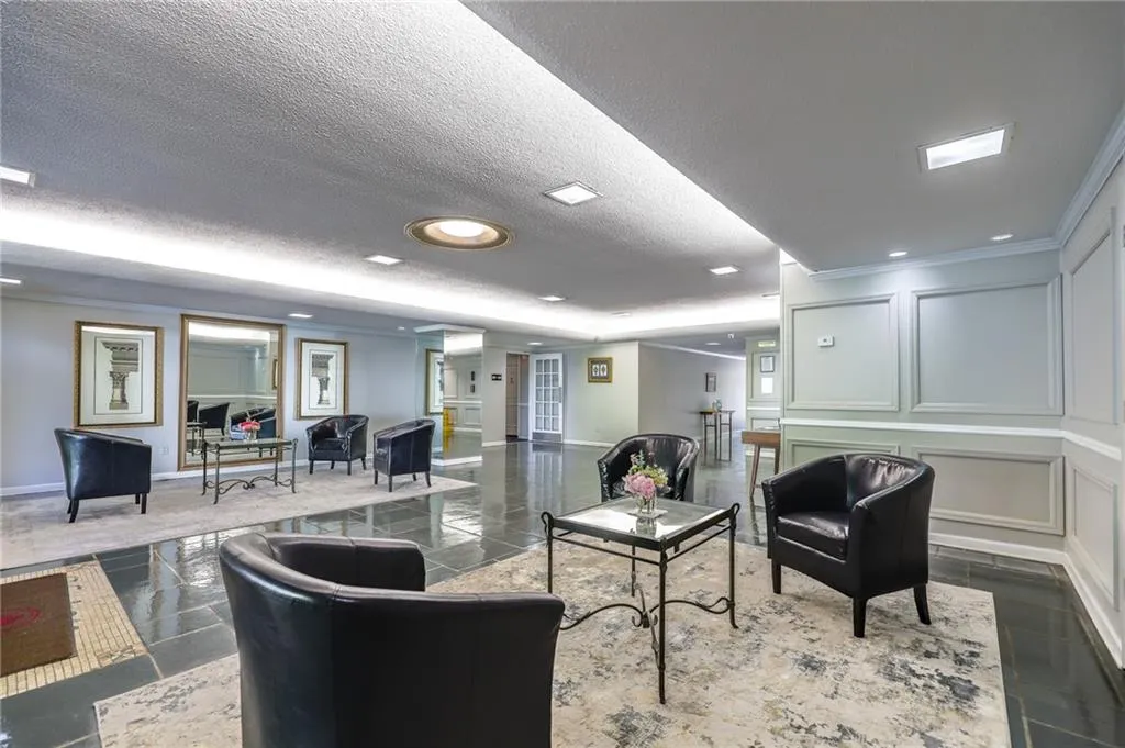 2965 Pharr Court South Nw Unit 503, Atlanta, Georgia 30305, 1 Bedroom Bedrooms, ,1 BathroomBathrooms,Residential,For Sale,2965 Pharr Court South Nw Unit 503,7550812