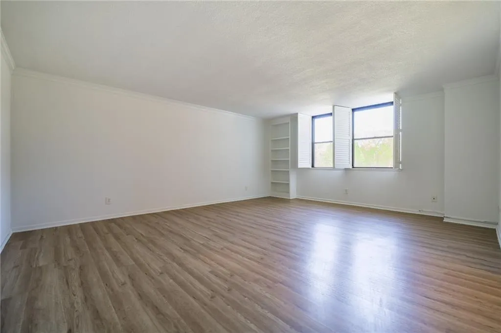 2965 Pharr Court South Nw Unit 503, Atlanta, Georgia 30305, 1 Bedroom Bedrooms, ,1 BathroomBathrooms,Residential,For Sale,2965 Pharr Court South Nw Unit 503,7550812