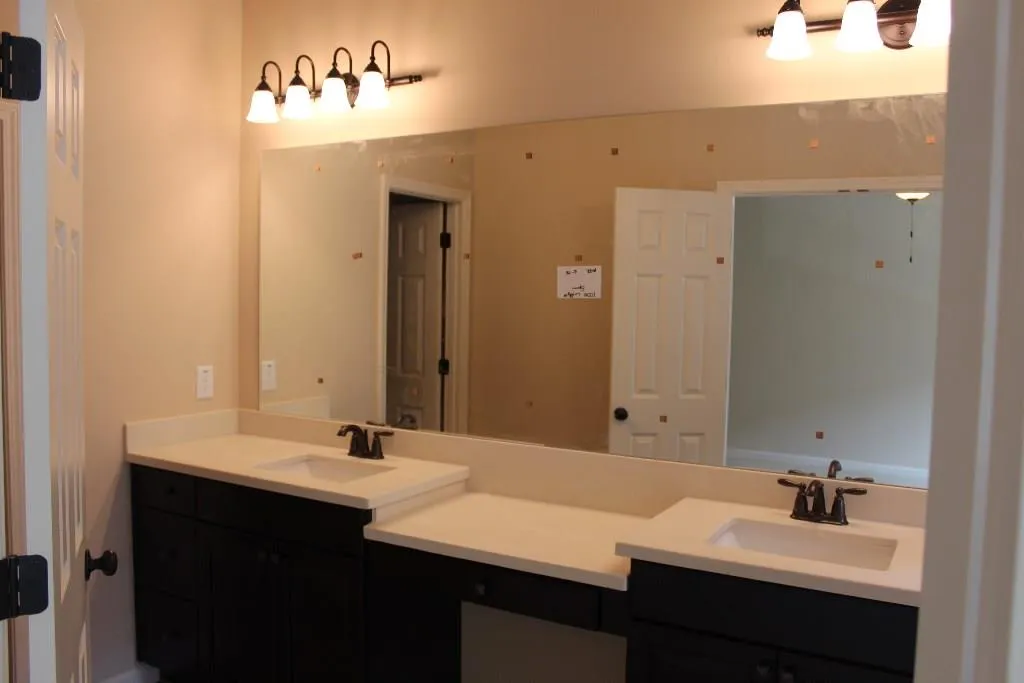 1008 Bergeron Place Unit 1008, Sandy Springs, Georgia 30328, 3 Bedrooms Bedrooms, ,2 BathroomsBathrooms,Residential,Sold,1008 Bergeron Place Unit 1008,5392412