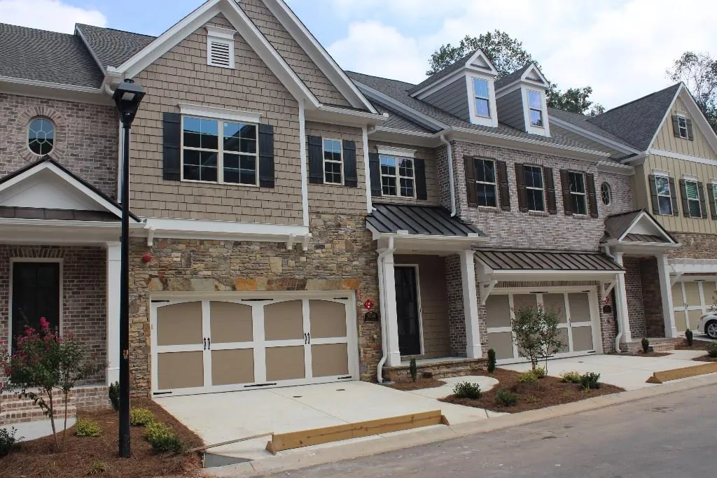 1008 Bergeron Place Unit 1008, Sandy Springs, Georgia 30328, 3 Bedrooms Bedrooms, ,2 BathroomsBathrooms,Residential,Sold,1008 Bergeron Place Unit 1008,5392412