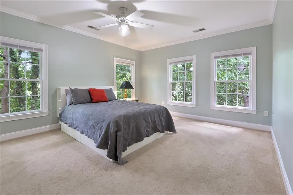 5415 Northland Drive Unit 306, Atlanta, Georgia 30342, 2 Bedrooms Bedrooms, ,2 BathroomsBathrooms,Residential,Sold,5415 Northland Drive Unit 306,6597723