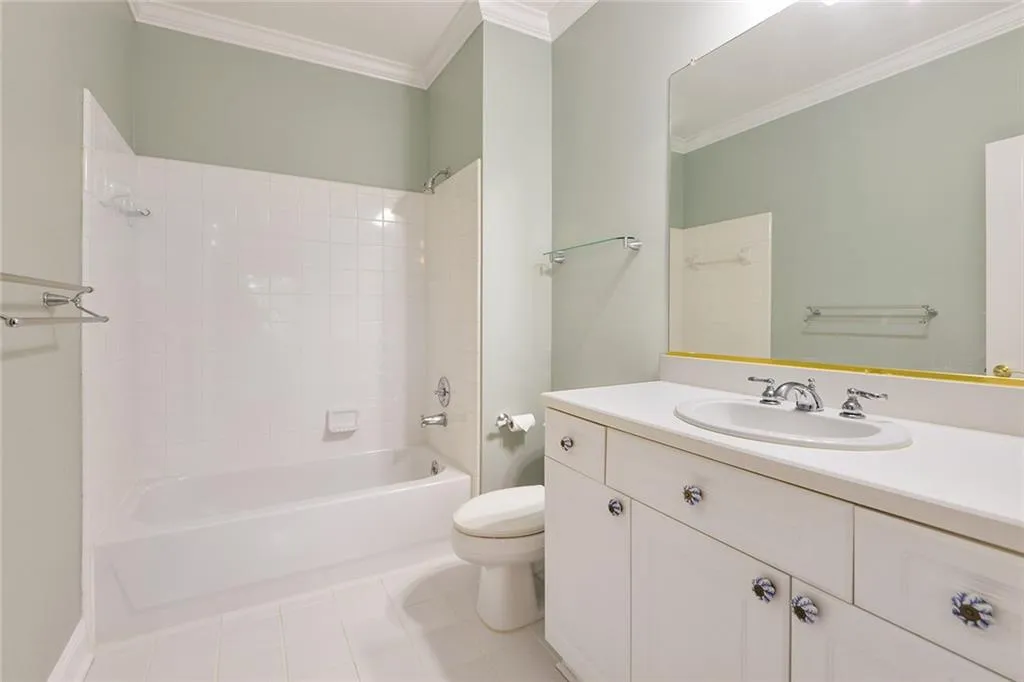 5415 Northland Drive Unit 306, Atlanta, Georgia 30342, 2 Bedrooms Bedrooms, ,2 BathroomsBathrooms,Residential,Sold,5415 Northland Drive Unit 306,6597723
