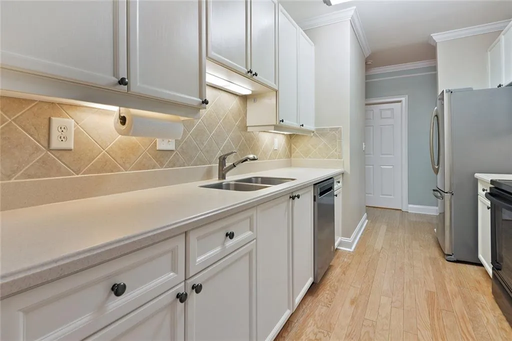 5415 Northland Drive Unit 306, Atlanta, Georgia 30342, 2 Bedrooms Bedrooms, ,2 BathroomsBathrooms,Residential,Sold,5415 Northland Drive Unit 306,6597723