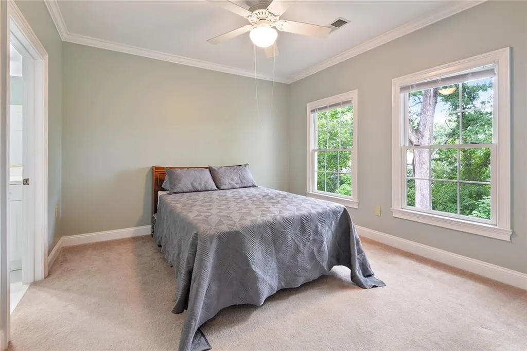 5415 Northland Drive Unit 306, Atlanta, Georgia 30342, 2 Bedrooms Bedrooms, ,2 BathroomsBathrooms,Residential,Sold,5415 Northland Drive Unit 306,6597723
