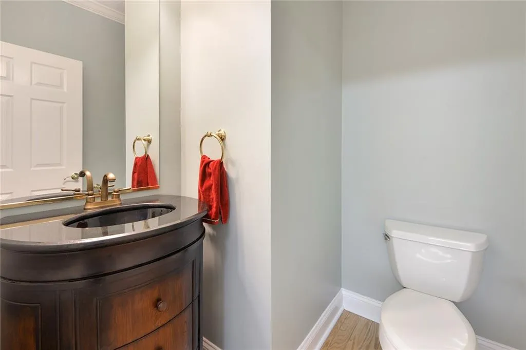 5415 Northland Drive Unit 306, Atlanta, Georgia 30342, 2 Bedrooms Bedrooms, ,2 BathroomsBathrooms,Residential,Sold,5415 Northland Drive Unit 306,6597723