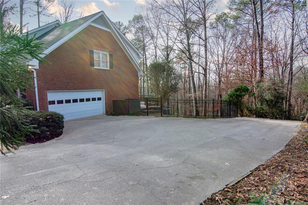 8730 The 5th Green, Sandy Springs, Georgia 30350, 6 Bedrooms Bedrooms, ,4 BathroomsBathrooms,Residential,Sold,8730 The 5th Green,7313318