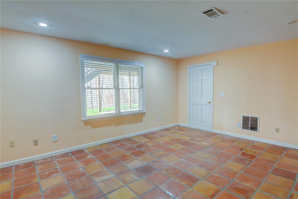 8730 The 5th Green, Sandy Springs, Georgia 30350, 6 Bedrooms Bedrooms, ,4 BathroomsBathrooms,Residential,Sold,8730 The 5th Green,7313318