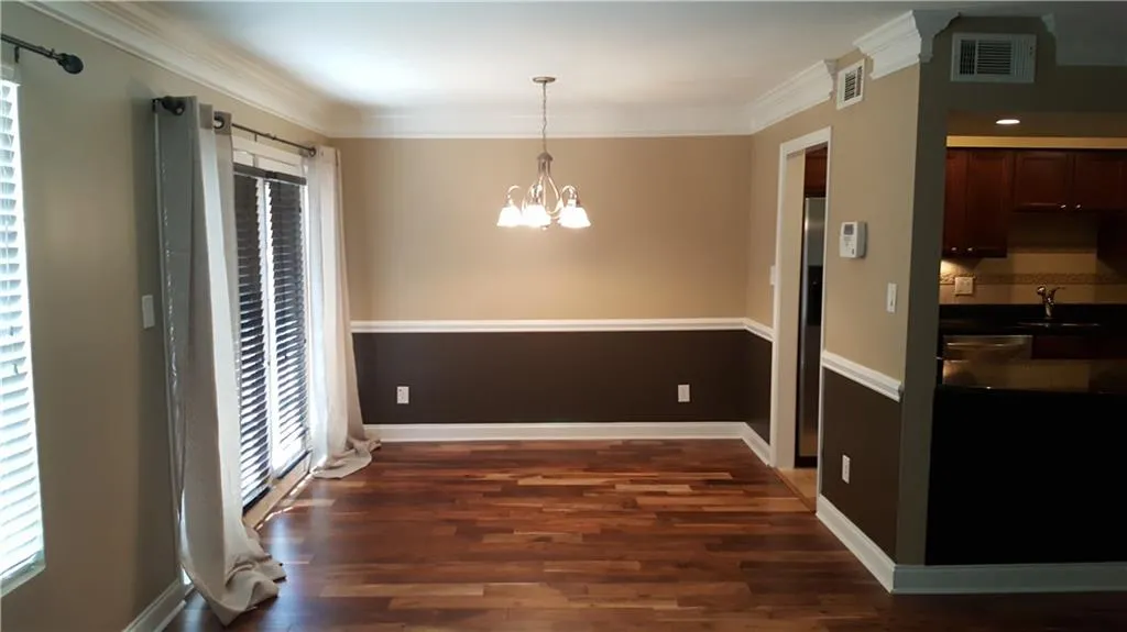 6980 Roswell Road Unit C7, Atlanta, Georgia 30328, 2 Bedrooms Bedrooms, ,1 BathroomBathrooms,Residential,Sold,6980 Roswell Road Unit C7,5719015