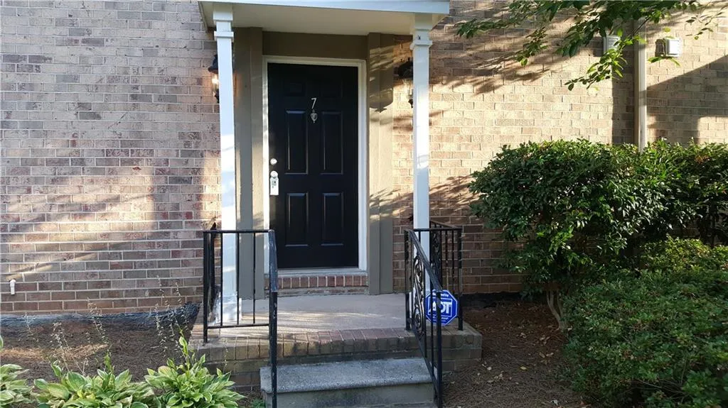 6980 Roswell Road Unit C7, Atlanta, Georgia 30328, 2 Bedrooms Bedrooms, ,1 BathroomBathrooms,Residential,Sold,6980 Roswell Road Unit C7,5719015