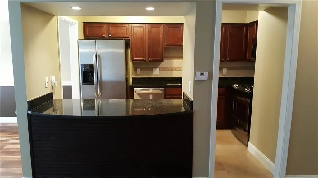 6980 Roswell Road Unit C7, Atlanta, Georgia 30328, 2 Bedrooms Bedrooms, ,1 BathroomBathrooms,Residential,Sold,6980 Roswell Road Unit C7,5719015