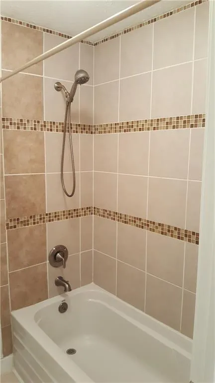 6980 Roswell Road Unit C7, Atlanta, Georgia 30328, 2 Bedrooms Bedrooms, ,1 BathroomBathrooms,Residential,Sold,6980 Roswell Road Unit C7,5719015