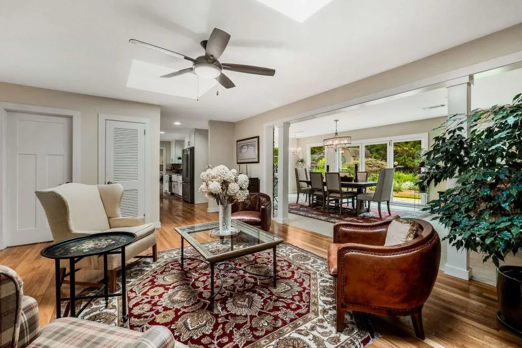 107 Osner Drive, Atlanta, Georgia 30342, 3 Bedrooms Bedrooms, ,2 BathroomsBathrooms,Residential,Sold,107 Osner Drive,7093710