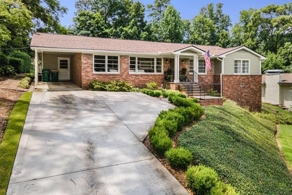 107 Osner Drive, Atlanta, Georgia 30342, 3 Bedrooms Bedrooms, ,2 BathroomsBathrooms,Residential,Sold,107 Osner Drive,7093710