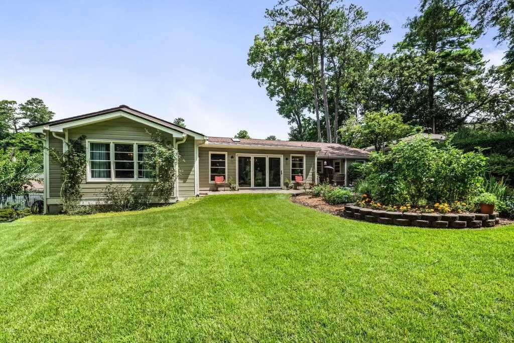 107 Osner Drive, Atlanta, Georgia 30342, 3 Bedrooms Bedrooms, ,2 BathroomsBathrooms,Residential,Sold,107 Osner Drive,7093710