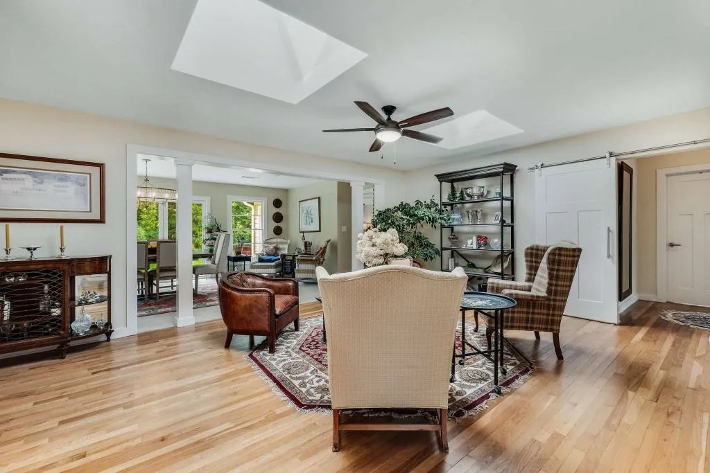 107 Osner Drive, Atlanta, Georgia 30342, 3 Bedrooms Bedrooms, ,2 BathroomsBathrooms,Residential,Sold,107 Osner Drive,7093710