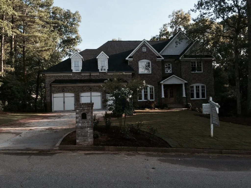 220 Zeblin Road, Atlanta, Georgia 30342, 5 Bedrooms Bedrooms, ,5 BathroomsBathrooms,Residential,Sold,220 Zeblin Road,5399316