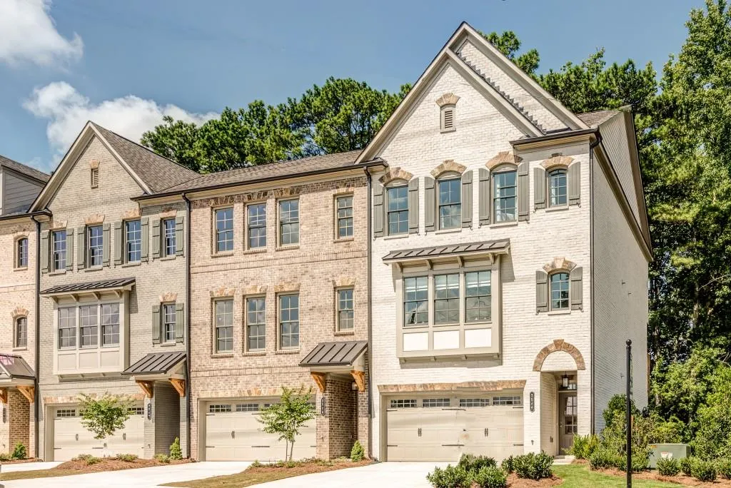 2542 Skyland Drive Unit 3, Brookhaven, Georgia 30319, 4 Bedrooms Bedrooms, ,3 BathroomsBathrooms,Residential,Sold,2542 Skyland Drive Unit 3,5946834
