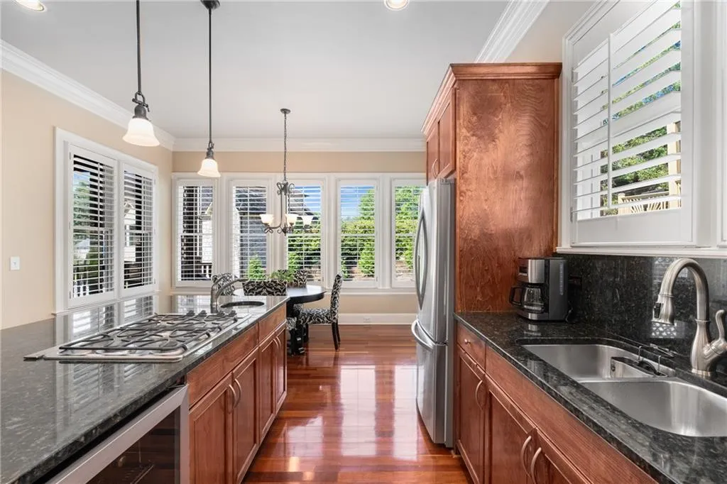 1844 Buckhead Valley Lane Ne, Atlanta, Georgia 30324, 5 Bedrooms Bedrooms, ,4 BathroomsBathrooms,Residential,For Sale,1844 Buckhead Valley Lane Ne,7652333