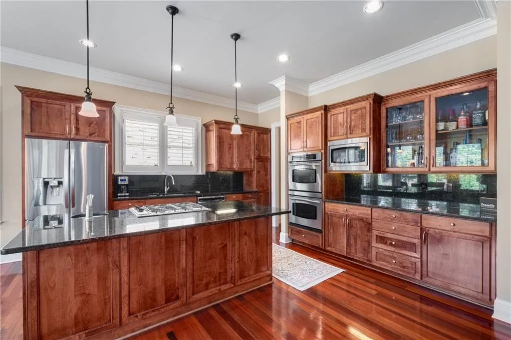 1844 Buckhead Valley Lane Ne, Atlanta, Georgia 30324, 5 Bedrooms Bedrooms, ,4 BathroomsBathrooms,Residential,For Sale,1844 Buckhead Valley Lane Ne,7652333