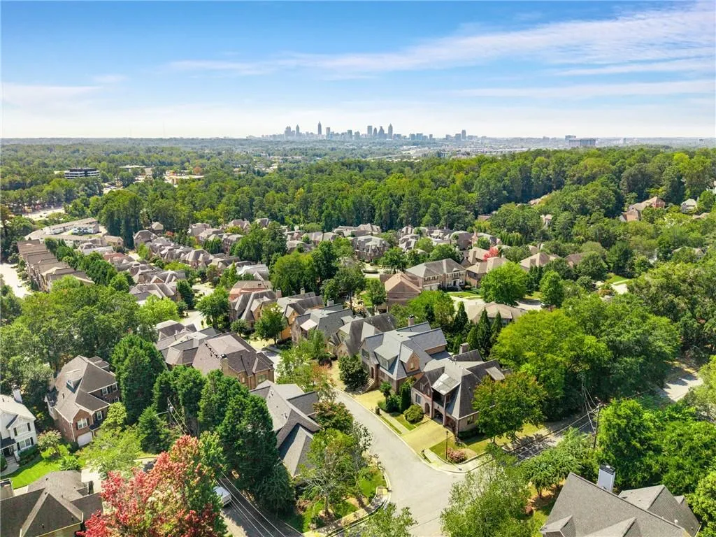 1844 Buckhead Valley Lane Ne, Atlanta, Georgia 30324, 5 Bedrooms Bedrooms, ,4 BathroomsBathrooms,Residential,For Sale,1844 Buckhead Valley Lane Ne,7652333