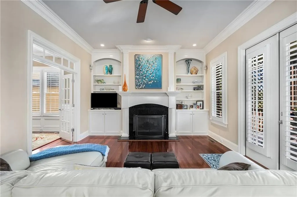 1844 Buckhead Valley Lane Ne, Atlanta, Georgia 30324, 5 Bedrooms Bedrooms, ,4 BathroomsBathrooms,Residential,For Sale,1844 Buckhead Valley Lane Ne,7652333