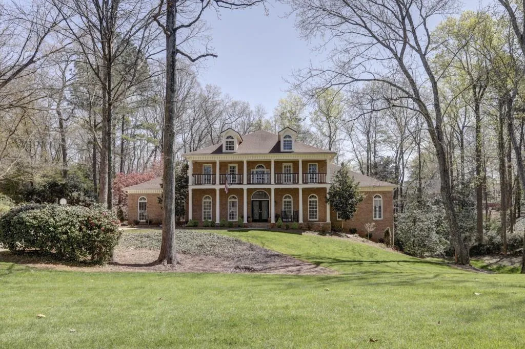 1585 Masters Club Drive, Sandy Springs, Georgia 30350, 5 Bedrooms Bedrooms, ,4 BathroomsBathrooms,Residential,Sold,1585 Masters Club Drive,6534229
