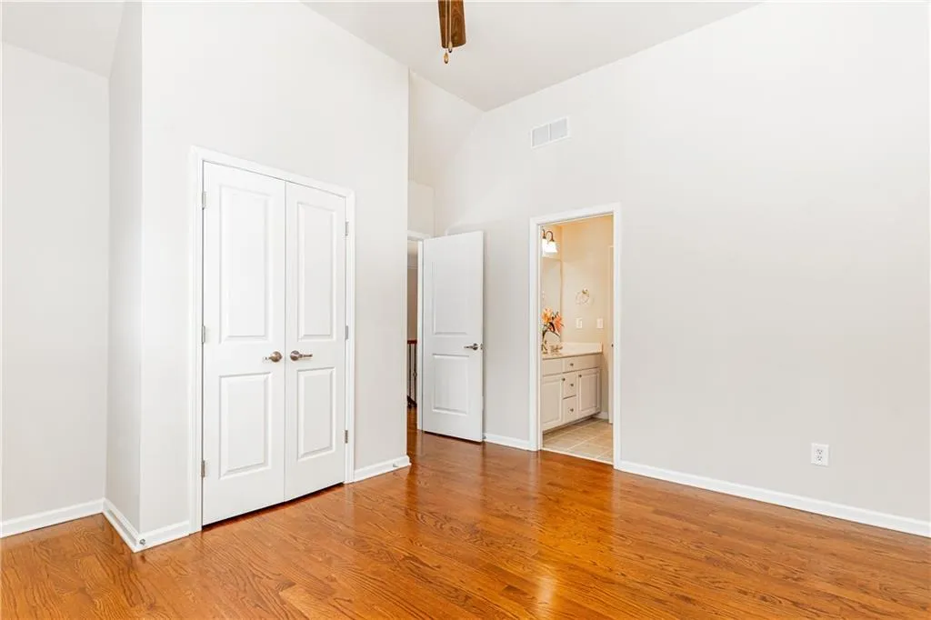 206 Mount Vernon Cove, Atlanta, Georgia 30328, 5 Bedrooms Bedrooms, ,4 BathroomsBathrooms,Residential,Sold,206 Mount Vernon Cove,7386343