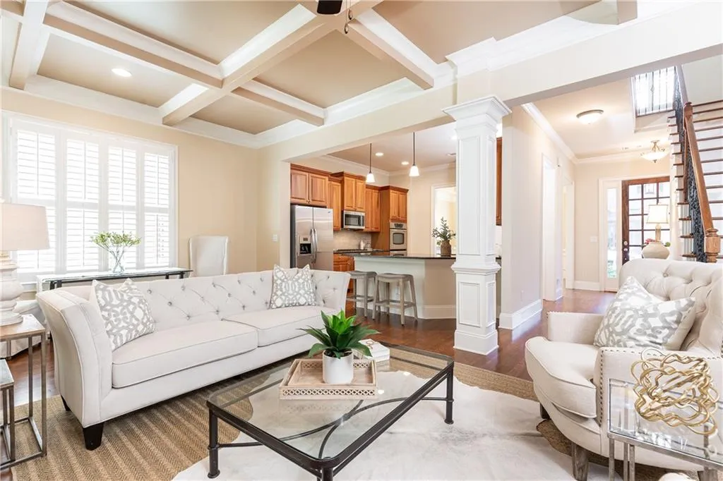 206 Mount Vernon Cove, Atlanta, Georgia 30328, 5 Bedrooms Bedrooms, ,4 BathroomsBathrooms,Residential,Sold,206 Mount Vernon Cove,7386343
