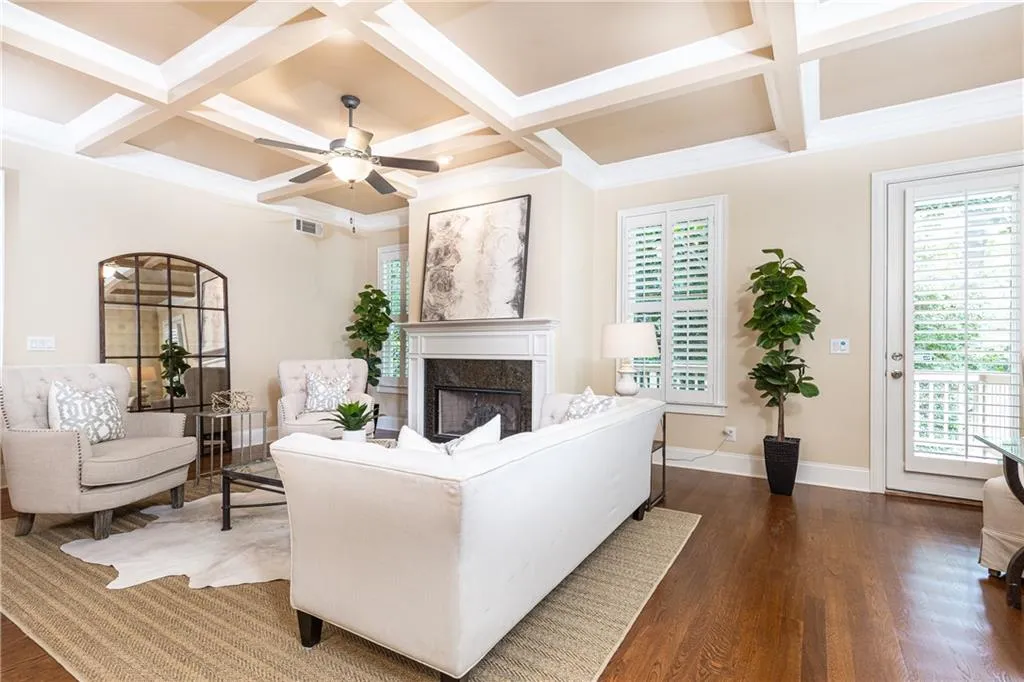 206 Mount Vernon Cove, Atlanta, Georgia 30328, 5 Bedrooms Bedrooms, ,4 BathroomsBathrooms,Residential,Sold,206 Mount Vernon Cove,7386343