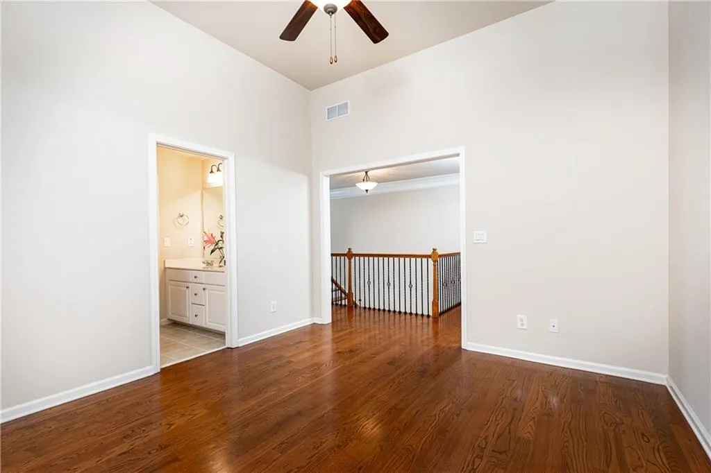 206 Mount Vernon Cove, Atlanta, Georgia 30328, 5 Bedrooms Bedrooms, ,4 BathroomsBathrooms,Residential,Sold,206 Mount Vernon Cove,7386343
