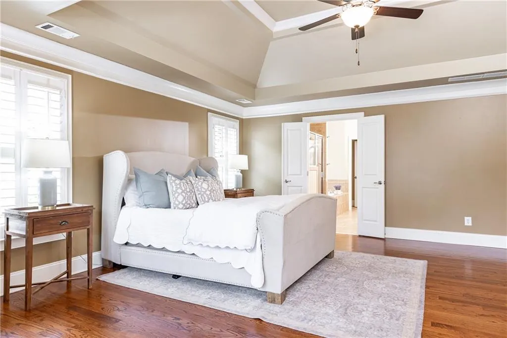 206 Mount Vernon Cove, Atlanta, Georgia 30328, 5 Bedrooms Bedrooms, ,4 BathroomsBathrooms,Residential,Sold,206 Mount Vernon Cove,7386343