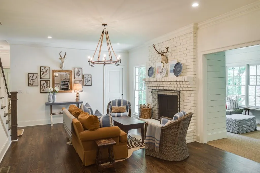 4800 Huntley Drive, Sandy Springs, Georgia 30342, 5 Bedrooms Bedrooms, ,5 BathroomsBathrooms,Residential,Sold,4800 Huntley Drive,6023146