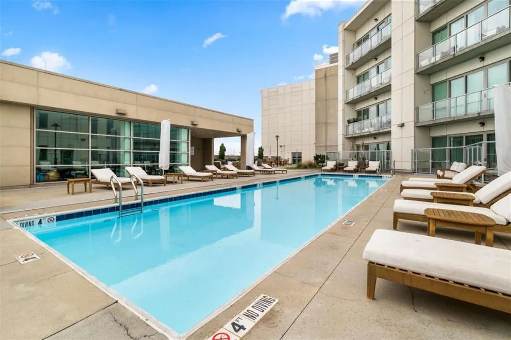 1100 Howell Mill Road Unit 613, Atlanta, Georgia 30318, 2 Bedrooms Bedrooms, 0 ,2 BathroomsBathrooms,Residential,For Sale,1100 Howell Mill Road Unit 613,7775406