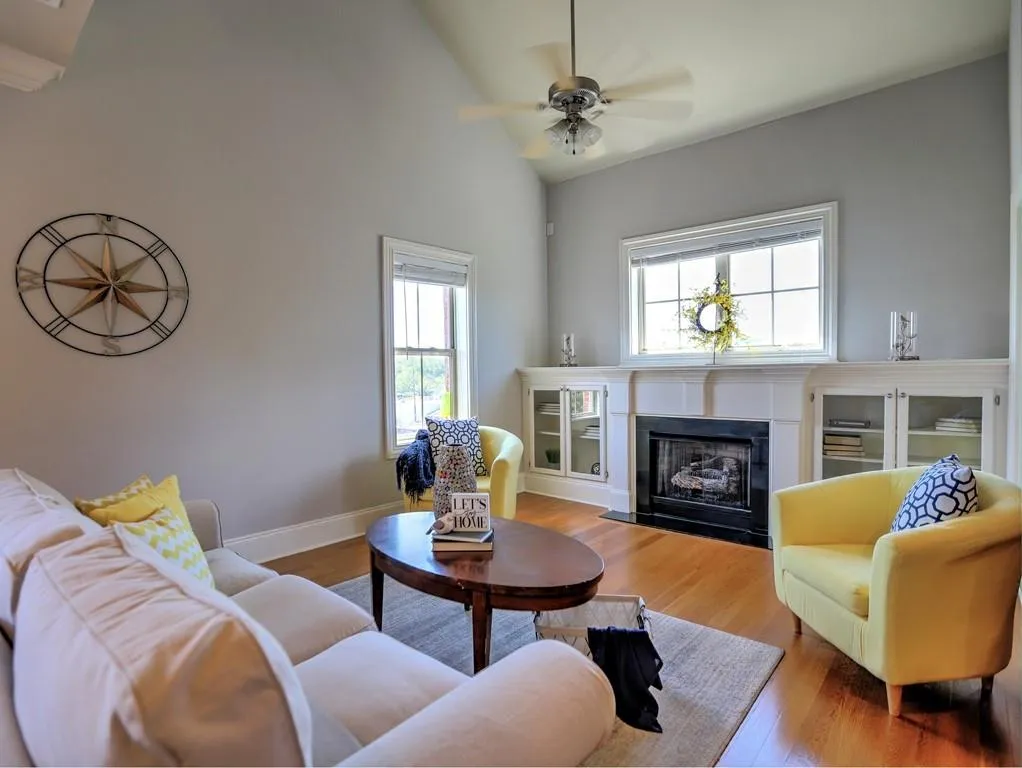 220 Le Gran View, Atlanta, Georgia 30328, 2 Bedrooms Bedrooms, ,2 BathroomsBathrooms,Residential,Sold,220 Le Gran View,6593547