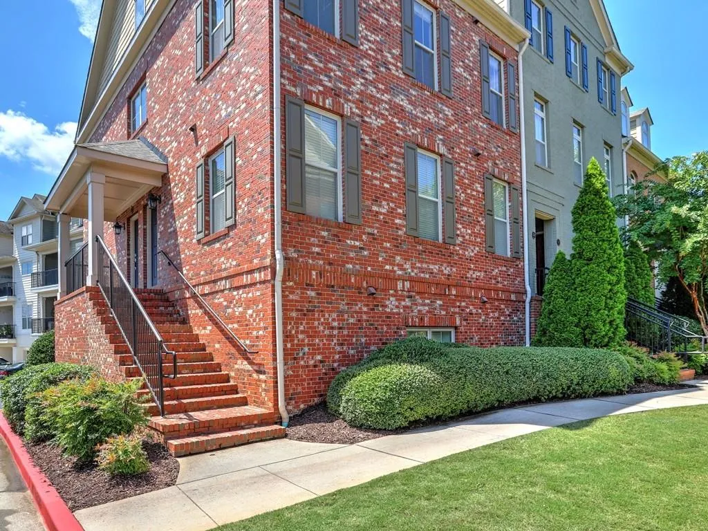 220 Le Gran View, Atlanta, Georgia 30328, 2 Bedrooms Bedrooms, ,2 BathroomsBathrooms,Residential,Sold,220 Le Gran View,6593547