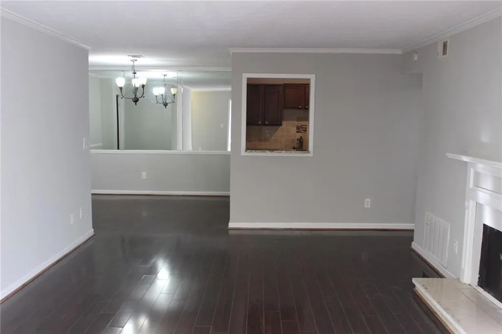1406 Vicksburg Place, Dunwoody, Georgia 30350, 2 Bedrooms Bedrooms, ,2 BathroomsBathrooms,Residential,Sold,1406 Vicksburg Place,5775097