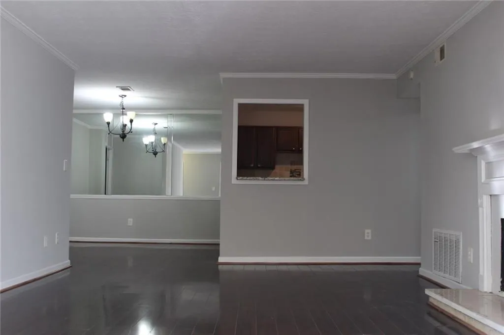 1406 Vicksburg Place, Dunwoody, Georgia 30350, 2 Bedrooms Bedrooms, ,2 BathroomsBathrooms,Residential,Sold,1406 Vicksburg Place,5775097
