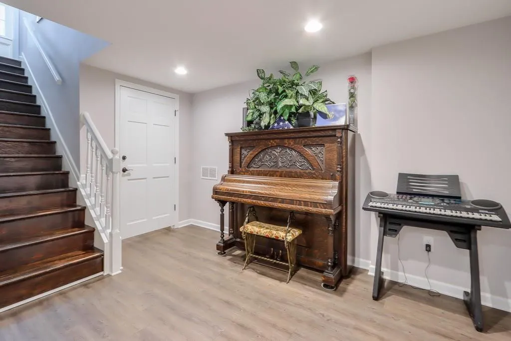 535 Valley Hall Drive, Sandy Springs, Georgia 30350, 4 Bedrooms Bedrooms, ,4 BathroomsBathrooms,Residential,Sold,535 Valley Hall Drive,7201613