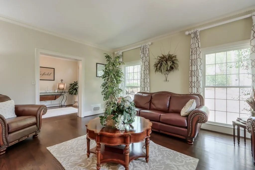 535 Valley Hall Drive, Sandy Springs, Georgia 30350, 4 Bedrooms Bedrooms, ,4 BathroomsBathrooms,Residential,Sold,535 Valley Hall Drive,7201613