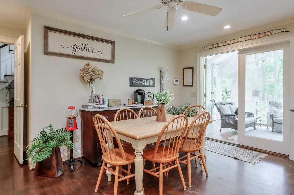 535 Valley Hall Drive, Sandy Springs, Georgia 30350, 4 Bedrooms Bedrooms, ,4 BathroomsBathrooms,Residential,Sold,535 Valley Hall Drive,7201613